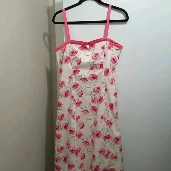 Signature by Robbie Bee Dress - Picture 1 of 6